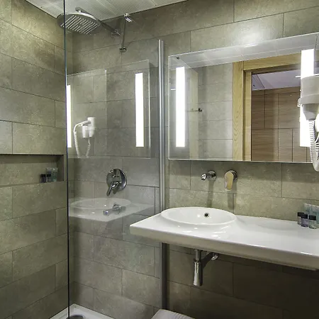 Ilayda Avantgarde 쿠사다시