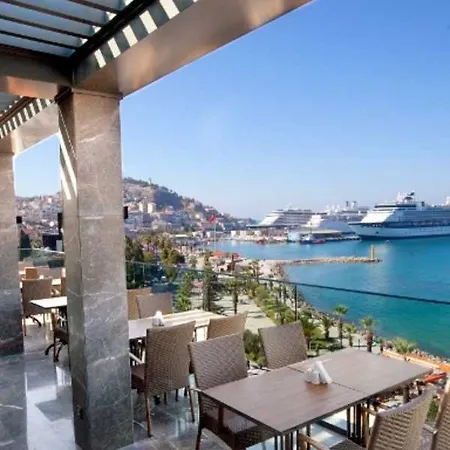 Ilayda Avantgarde 쿠사다시