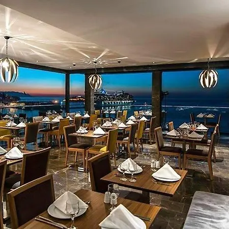 伊莱达先锋酒店