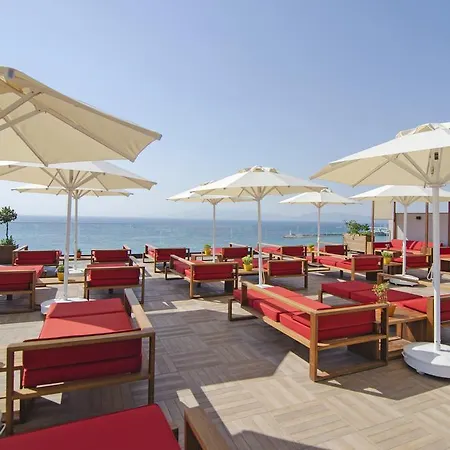 伊莱达先锋酒店 库萨达斯