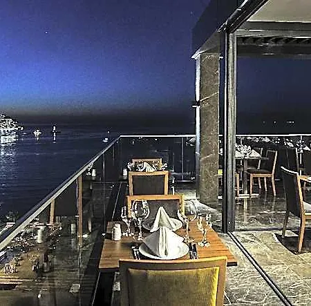 إيلايدا أفانتغارد هوتل 4*