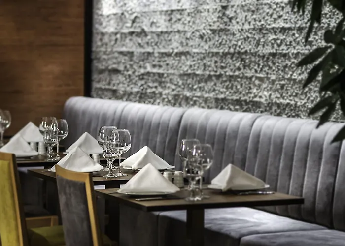 إيلايدا أفانتغارد هوتل فندق كوشاداسيه